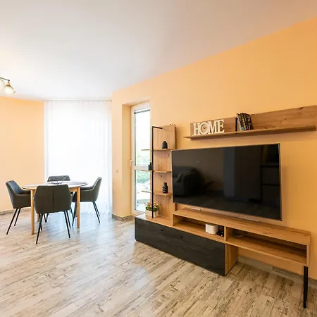 Apartment New & Quiet Near Burgas' Garden Burgas