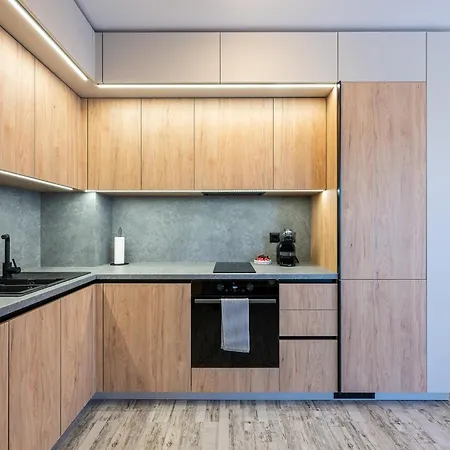 New & Quiet Near Burgas' Garden Apartment Burgas