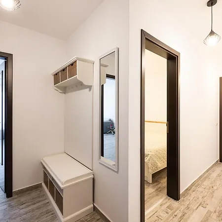 New & Quiet Near Burgas' Garden Apartment Burgas